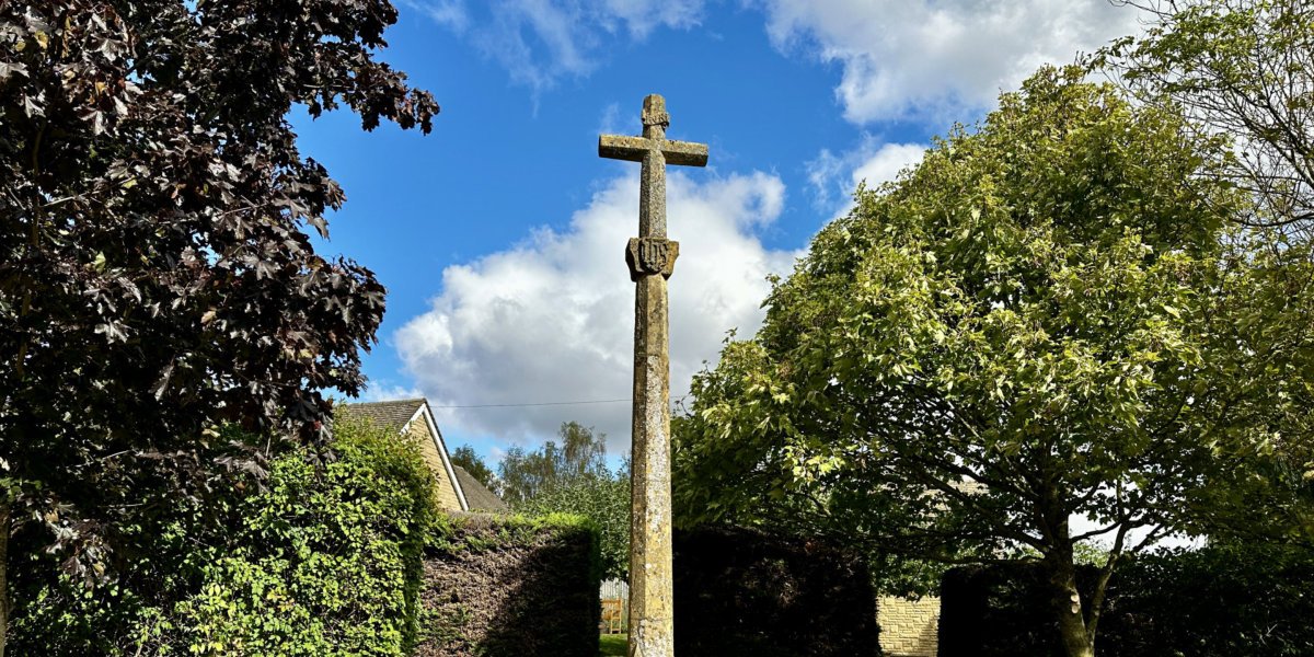 Read more about the article Dumbleton War Memorial