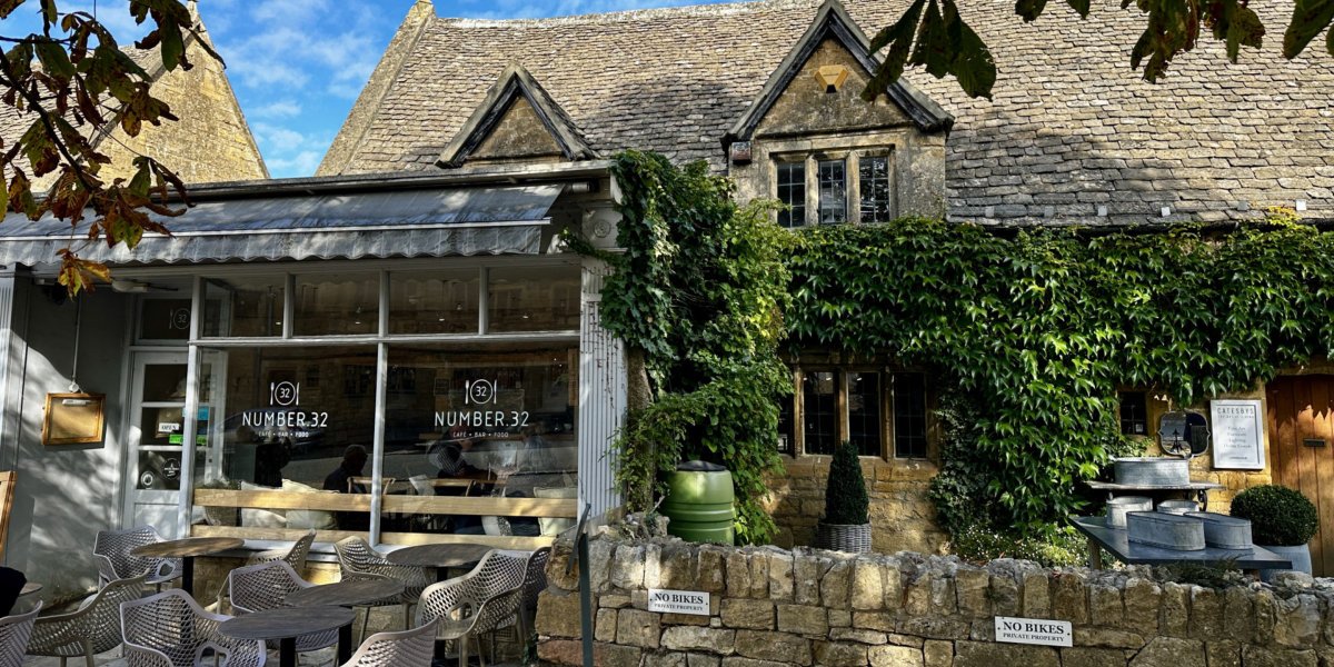 Read more about the article Number 32 Cafe