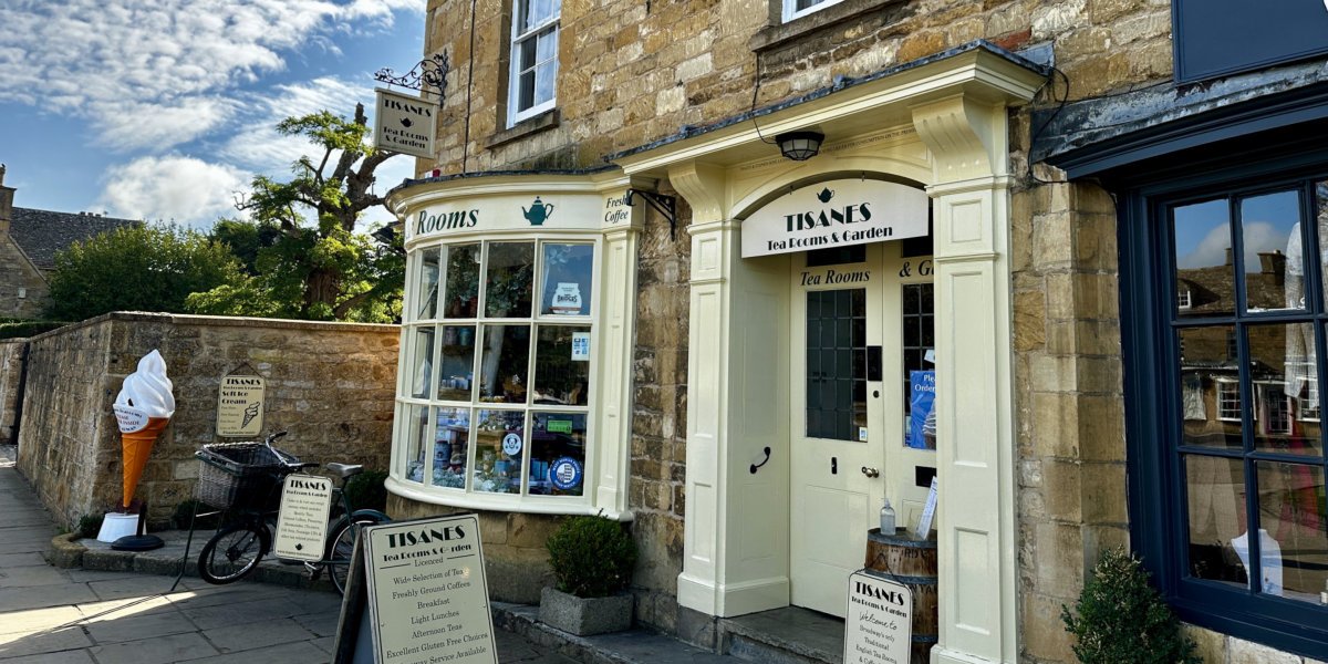 Read more about the article Tisanes Tea Rooms
